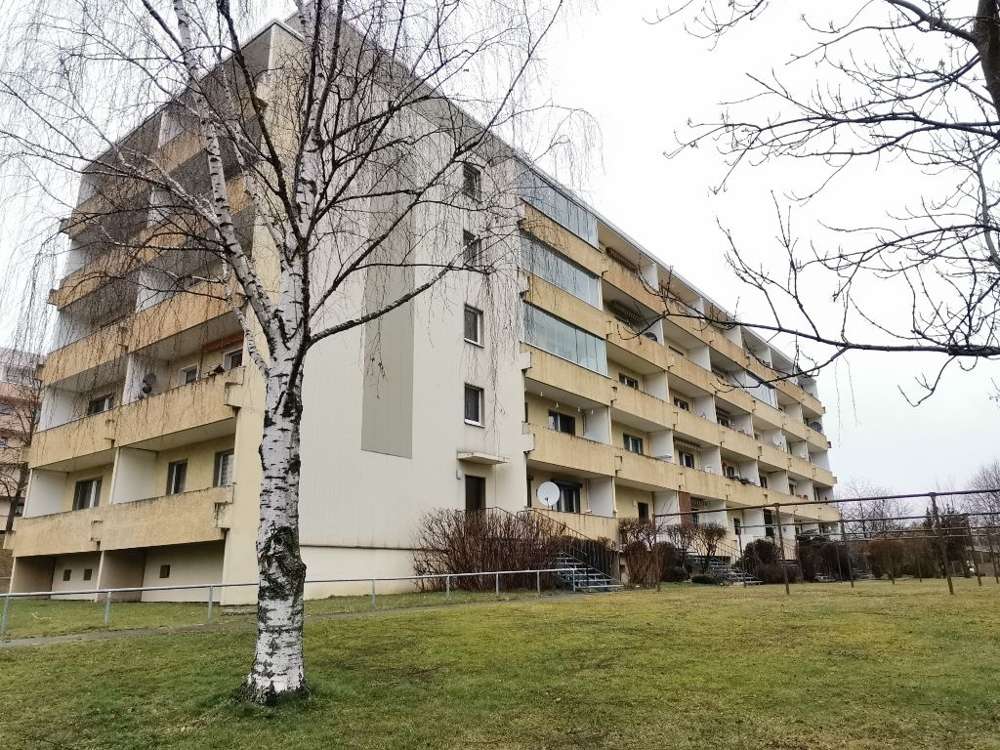 KLEINE WOHNUNG ZUM KLEINEN PREIS! Sanierungsbedürftige 1-Zimmer-Eigentumswohnung *PROVISIONSFREI*, Görlitz Kreis – Bild 2