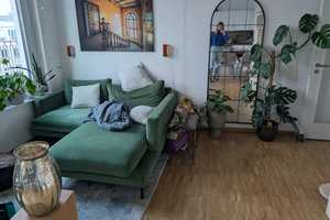 Helle Dachgeschosswohnung mit großer Terasse & Einbauküche – Berlin – Vorschaubild 5