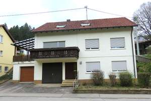 Einfamilienhaus mit 6 Zimmern auf 602 m² großem Grundstück  – Die vollständige Adresse der Immobilie erhältst du vom Anbieter., 72160 Horb am Neckar – Vorschaubild 1