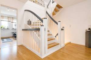 Die Kunst, genau richtig zu wohnen: Design, Ruhe und Lebensqualität – Ihr neues Zuhause in Sasel – Die vollständige Adresse der Immobilie erhältst du vom Anbieter., 22393 Sasel, Hamburg – Vorschaubild 14