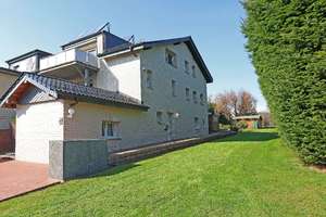 JA, zum modernen Wohnen auf zwei Ebenen–Neuwertige Maisonette + 2 Stellplätze in Solingen-Gräfrath – Die vollständige Adresse der Immobilie erhältst du vom Anbieter., 42653 Gräfrath, Solingen – Vorschaubild 2