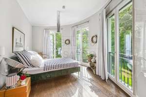 LUXURIÖSE NEUBAU-VILLA DIREKT AM PARK 
UND NUR WENIGE SCHRITTE ZUM GRUNEWALD – Die vollständige Adresse der Immobilie erhältst du vom Anbieter., 14193 Grunewald, Berlin – Vorschaubild 12