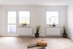 Attraktive 4-Raum-Wohnung mit 2 Bädern und Einbauküche – Paul-Bertz-Str. 50, 9120 Helbersdorf, Chemnitz – Vorschaubild 1