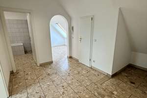 Helle DG-Wohnung 110 m² in Schmachtendorfmitte – Dudeler Straße 22, 46147 Sterkrade-Nord, Oberhausen – Vorschaubild 10