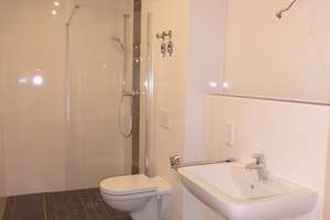 Neuwertige 3,5-Zimmer-Wohnung mit 2 Balkonen, Aufzug und TG-Stellplatz in zentraler Lage – Seminarstraße 7, 1067 Friedrichstadt, Dresden – Vorschaubild 11