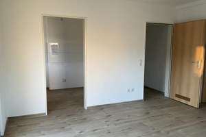 Helle 2-Zimmer-Wohnung in Duisburg Huckingen – Peschenstraße 13, 47259 Huckingen, Duisburg – Vorschaubild 4