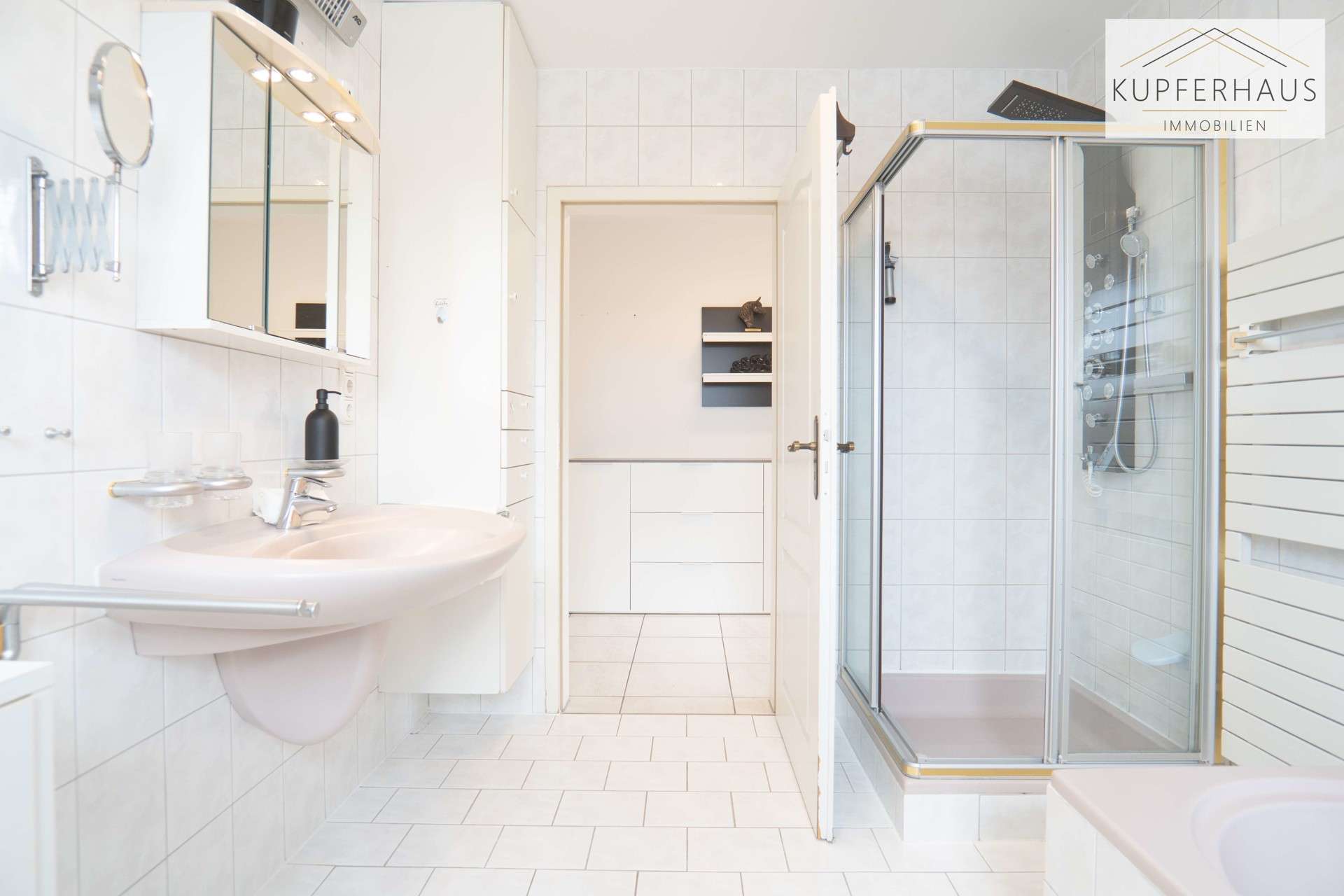 Immobilie in Althegnenberg - Großfamilien & Kapitalanleger aufgepasst: TOP Dreifamilienhaus, in 26 Min. mit Bahn in MUC/AUG - Bild 0