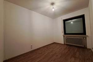 Renoviertes Reihenmittelhaus mit 5 Zimmern in Leipheim – Die vollständige Adresse der Immobilie erhältst du vom Anbieter., 89340 Leipheim – Vorschaubild 4