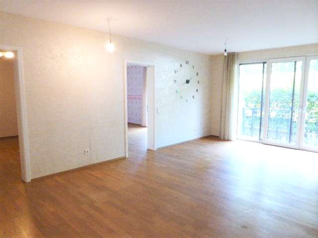 Super 4-Zimmerwohnung...V-E-R-K-A-U-F-T image 3