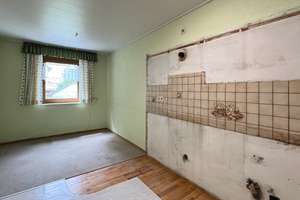 Viel Platz für Ihre Wohnideen: Einfamilienhaus auf idyllischen Grundstück – Die vollständige Adresse der Immobilie erhältst du vom Anbieter., 93164 Laaber – Vorschaubild 7