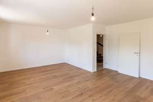Neuwertiges Reihenmittelhaus sucht nette Familie – Die vollständige Adresse der Immobilie erhältst du vom Anbieter., 85551 Kirchheim bei München – Vorschaubild 1