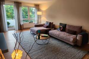 Attraktive Maisonette-Wohnung mit Balkon, Dachterrasse, Gartenanteil & Tiefgarage in HH-Wandsbek