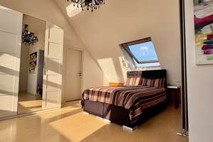Ohne Makler: Dachgeschoss Maisonette mit traumhaftem Ausblick. Zur Selbstnutzung oder Kapitalanlage! – Die vollständige Adresse der Immobilie erhältst du vom Anbieter., 40476 Derendorf, Düsseldorf – Vorschaubild 13