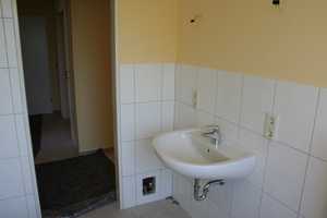 Preiswerter 4-Raum-Einfamilienhaus Flachdachbungalow in Hatten; ohne Maklergebühr – Oldenburg (Kreis) – Vorschaubild 13