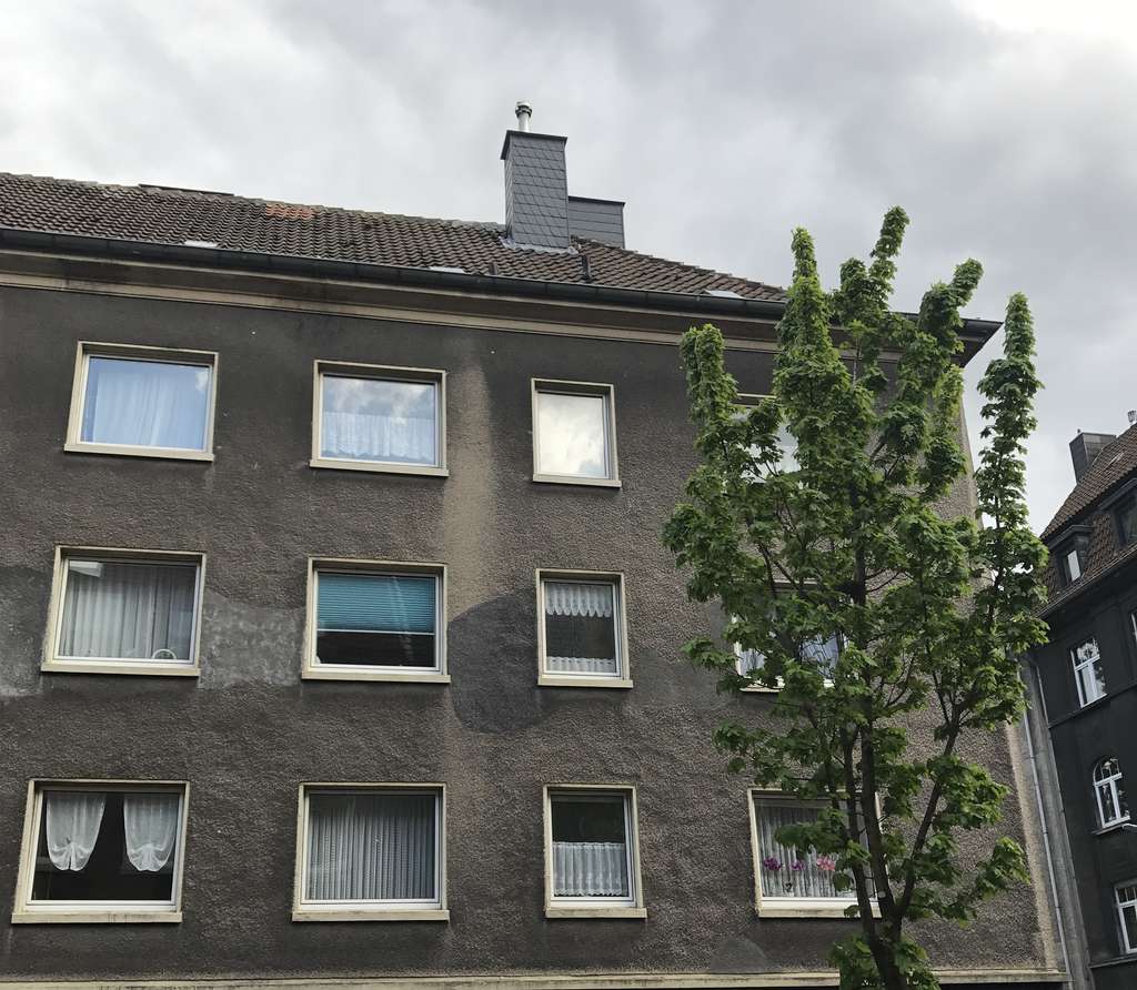 Großzügiges Mehrfamilienhaus mit 4 Wohnungen und einem Gewerbe in Dortmund Innenstadt