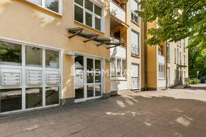 Attraktive Eigentumswohnung mit zwei Zimmern, Loggia und Tiefgaragenstellplatz – Die vollständige Adresse der Immobilie erhältst du vom Anbieter., 39110 Stadtfeld West, Magdeburg – Vorschaubild 2