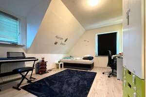 Garbsen-Berenbostel - Zweifamilien-DHH mit gr. Garten & 2 Garagen – Die vollständige Adresse der Immobilie erhältst du vom Anbieter., 30827 Garbsen – Vorschaubild 9