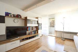 Familienzeit beginnt hier: 3,5-Zi.-Wohnung mit EBK, Westbalkon, Aufzug & Stellplatz in S-Giebel! – Engelbergstraße 36, 70499 Giebel, Stuttgart – Vorschaubild 3