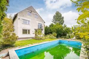 Viel Platz für Familie & Ideen – Reihenendhaus mit Garten und Pool in Berlin-Lichterfelde – Die vollständige Adresse der Immobilie erhältst du vom Anbieter., 14167 Lichterfelde, Berlin – Vorschaubild 2