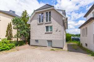 Viel Platz für die ganze Familie – modernes Einfamilienhaus in zentraler Lage Hamburg-Lokstedt! – Die vollständige Adresse der Immobilie erhältst du vom Anbieter., 22453 Niendorf, Hamburg – Vorschaubild 21