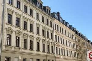 5 Raumwohnung frei ab 31.01.2027 mit Balkon im liebevoll sanierten Denkmal – Schirmerstr. 1b, 4318 Anger-Crottendorf, Leipzig – Vorschaubild 2