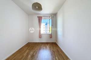 Neubauwohnung mit Südbalkon, 2 Bädern & Tiefgarage