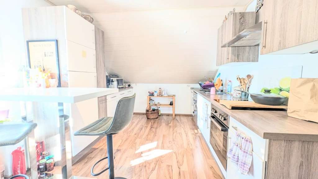 Immobilie in Hummeltal - Helle 3-Zimmer-Wohnung mit Loggia, Garage & Werkstatt – ruhig gelegen nahe Bayreuth - Bild 3