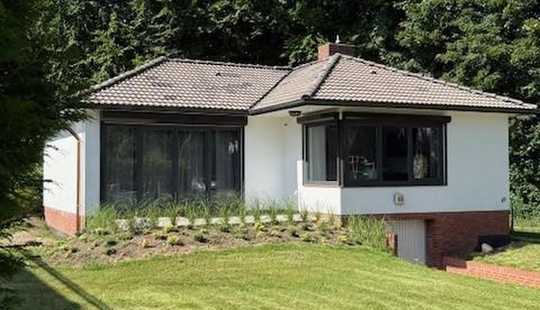 Bild von Provisionsfrei vom Eigentümer: Renovierter Bungalow in Parklage auf 702 m² Endgrundstück