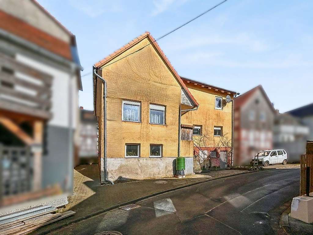 Immobilie in Ebsdorfergrund - Charmantes, denkmalgeschütztes Einfamilienhaus im Herzen von Leidenhofen - Bild 1