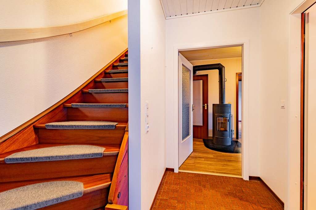 Immobilie in Ettenheim - BRUMANI | Großzügige 6,5-Zimmer-Wohnung mit Wintergarten, Balkon und zwei Stellplätzen in Ettenheim - Bild 1