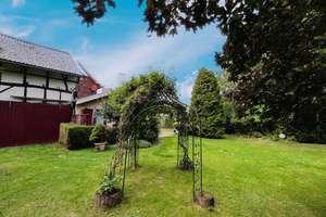 Ihr Platz zum Ankommen – Großzügiges Anwesen mit Gartenidylle in Heimbach‑Vlatten – Die vollständige Adresse der Immobilie erhältst du vom Anbieter., 52396 Heimbach – Vorschaubild 9