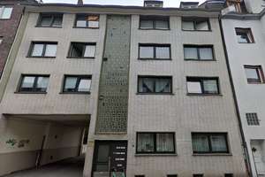 Dachgeschoss mit Balkon und 2 Schlafzimmern in Duisburg-Sternbuschweg