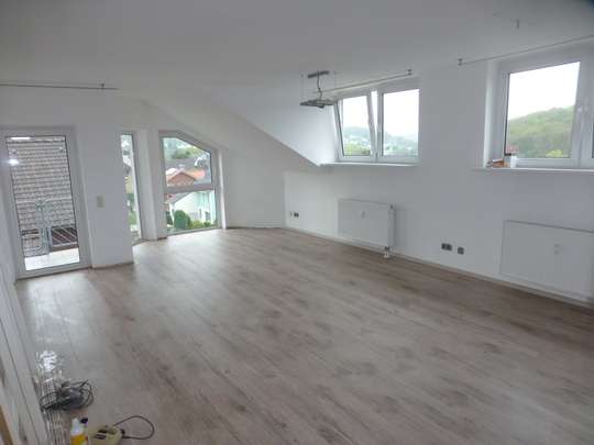 Schicke, moderne 3-ZKB mit Balkon in sonniger Lage von Siegen-Seelbach