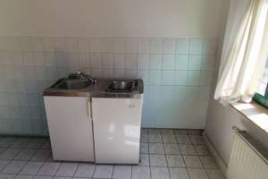 Azubis/Studenten/Berufseinsteiger: Starterwohnung mit Pantryküche im nachgefragten Lindenau – Die vollständige Adresse der Immobilie erhältst du vom Anbieter., 4177 Altlindenau, Leipzig – Vorschaubild 3