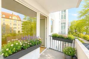 1 Zi.-Balkon-Whg. bei Luitpoldpark, Herzogstraße und Bonner Platz in Schwabing, renovierungsbereit