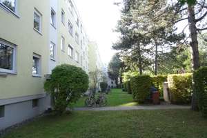 Helle freundliche Hochparterre-Wohnung mit drei Zimmern sowie Balkon und Einbauküche in Moosach. – Triebstraße 10, 80993 Alt-Moosach, München – Vorschaubild 25
