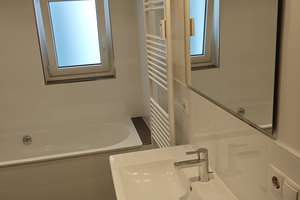 Zentral gelegene, helle, renovierte 3 Zimmer Wohnung – Kohlhökerstr. 57, 28203 Ostertor, Bremen – Vorschaubild 9