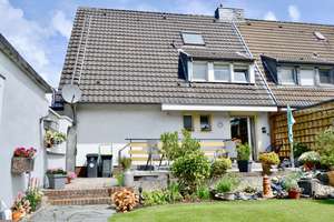 Ihr persönliches Wohnidyll mit vielen Möglichkeiten und großem Garten – Die vollständige Adresse der Immobilie erhältst du vom Anbieter., 47228 Bergheim, Duisburg – Vorschaubild 2