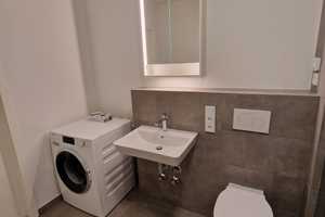  Erstbezug mit EBK und Balkon: exklusive 2-Zimmer-Wohnung in Heerdt – Düsseldorf – Vorschaubild 3