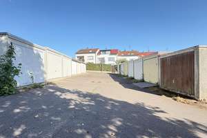 Großzügige 5-Zimmer-Wohnung mit viel Potenzial, großem Balkon mit Blick ins Grüne und Garage – 70599 Steckfeld, Stuttgart – Vorschaubild 11