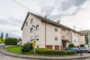Familienidyll in ruhiger Lage – 4,5 Zimmer mit viel Platz und Charme – Die vollständige Adresse der Immobilie erhältst du vom Anbieter., 78247 Hilzingen – Vorschaubild 1
