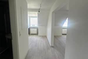 Traumhaftes Dachgeschoss-Zuhause mit 50 m² – zentral gelegen in Bochum – Uhlandstraße 8, 44791 Gleisdreieck, Bochum – Vorschaubild 6