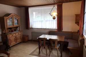 Wohnhaus mit Einbauküche, Wintergarten, Doppelgarage und Werkstatt in zentraler Lage von Mainburg! – Kelheim (Kreis) – Vorschaubild 13
