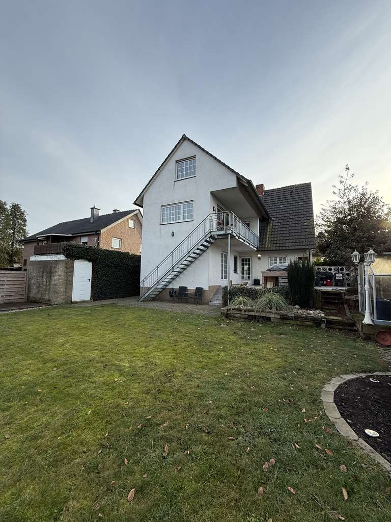 Immobilie in Gescher - Charmantes Zweifamlienhaus mit viel Potenzial (2 Wohneinheiten) - Bild 2