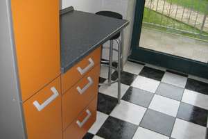 Geräumige 3-Raumwohnung mit Einbauküche und Balkon in Stadtfeld Ost - WG-geeignet! – Schopenhauer Str. 2/Ebendorfer Str. 43, 39108 Stadtfeld Ost, Magdeburg – Vorschaubild 4
