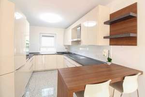 Modernes Reihenhaus (BJ 2015, A+) mit Garten, 3 Bädern, Wärmepumpe und 2 Stellplätzen in Wiesbaden – Die vollständige Adresse der Immobilie erhältst du vom Anbieter., 65205 Erbenheim, Wiesbaden – Vorschaubild 4