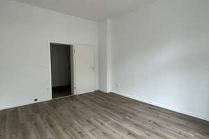 Frisch Sanierte 3 - Zimmer Wohnung in Hannover ! – Engelbosteler Damm 113, 30167 Nordstadt, Hannover – Vorschaubild 2