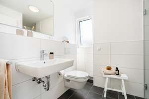 Modernes Wohnen in Roth – Haus zur Miete – 91154 Roth – Vorschaubild 11