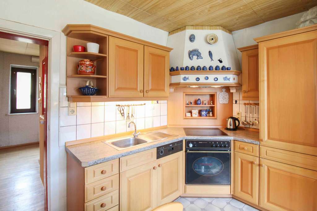 Immobilie in Putbus - Familienhaus mit Garten, Garage, Werkstatt und viel Potenzial in Putbus - Bild 3