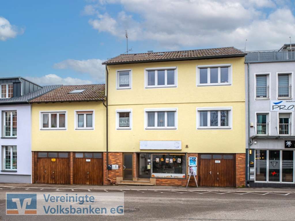 Immobilie in Sindelfingen - Vielseitiges Wohn- und Geschäftshaus im Zentrum von Sindelfingen! - Bild 0